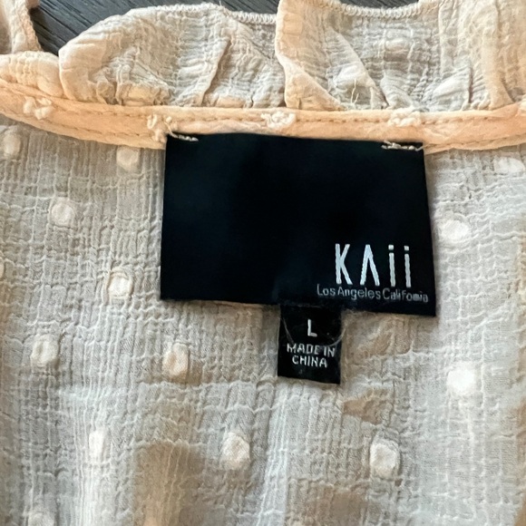 KAII Nude Deep V-Neck Ruffled Women's Top Size L - Picture 6 of 7